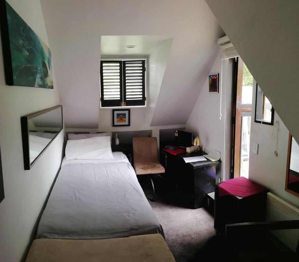 Pryor Haven Chalet Green Retreat In A Lovely Place كريستتشيرش المظهر الخارجي الصورة